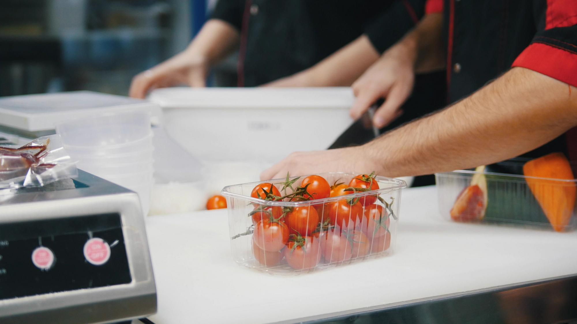 Students working at workstation with sous-vide
